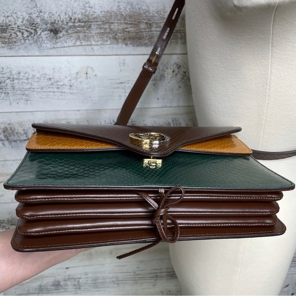 GUCCI Green Python Purse Runway Accordian Bag Interlock GG Brown 550131 Gold - Picture 9 of 15